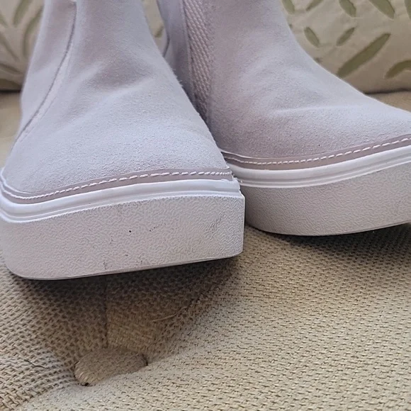 Toms Womens Bryce Suede Slip On Booties (Z) - Picture 3 of 8